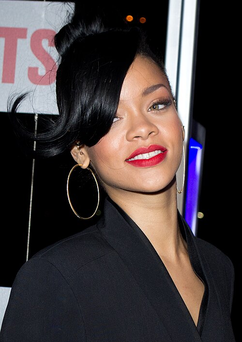 Rihanna (Robyn Fenty)